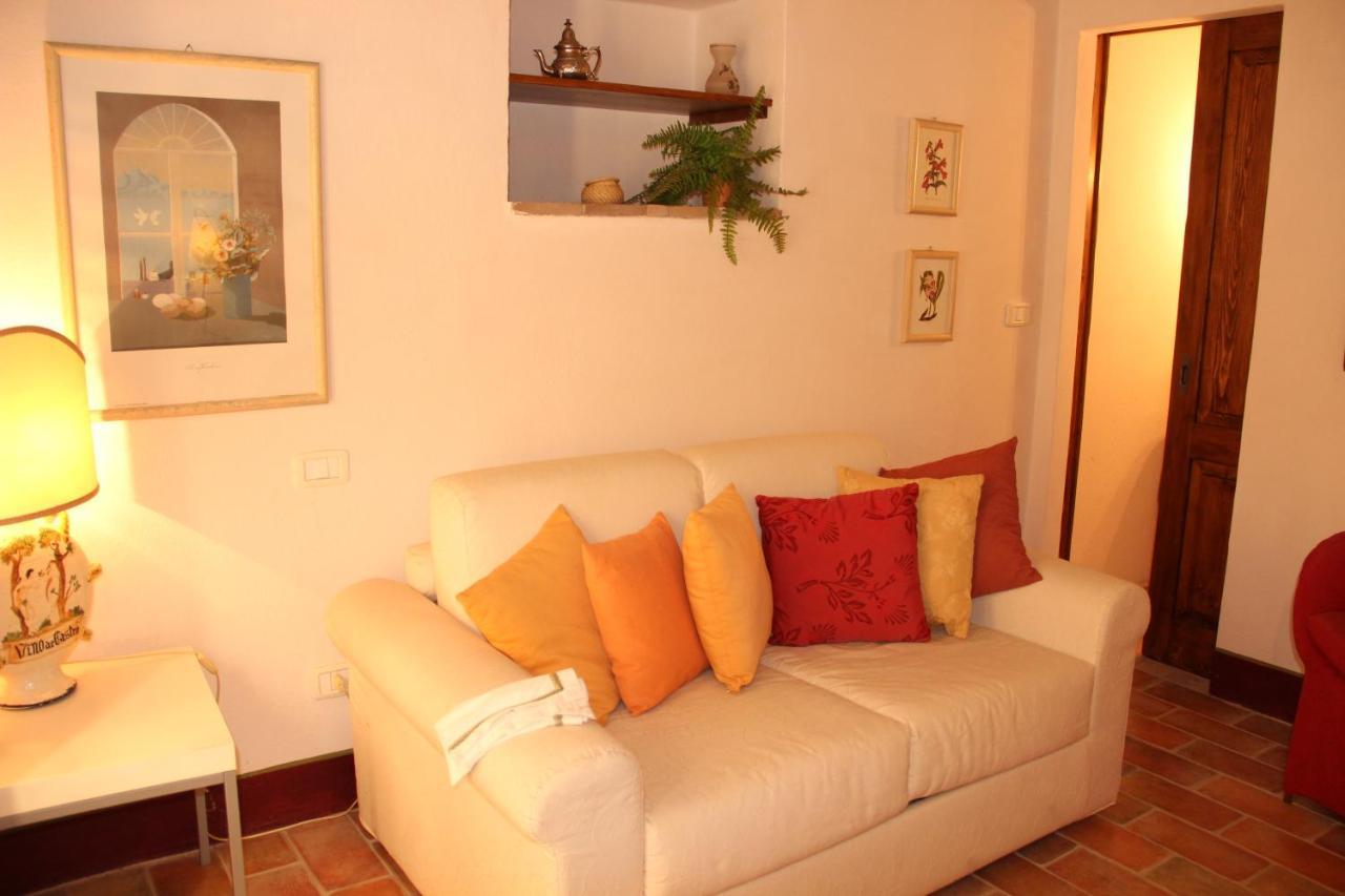 Ferienwohnung Trilocale Nel Centro Storico Montemerano Exterior foto